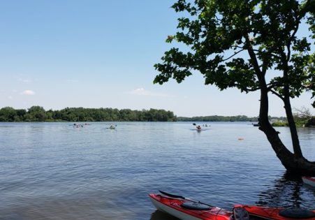 outdoor-programs-kayaking